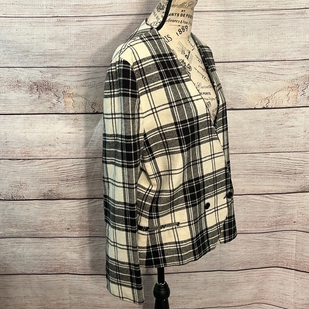 Vintage Black & White Plaid Blazer Wool Blend Collarless Made in USA Size 10